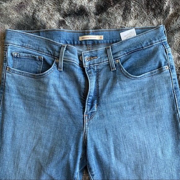 Levi’s Jeans - Picture 3 of 5